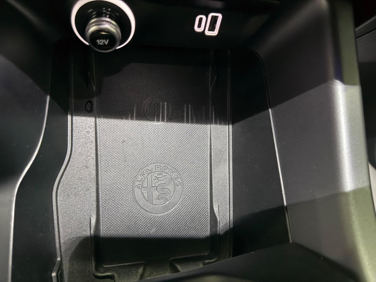 Alfa Romeo Tonale 1.6D130CV SPRINT BLACK ED. ROSSO ALFA2024