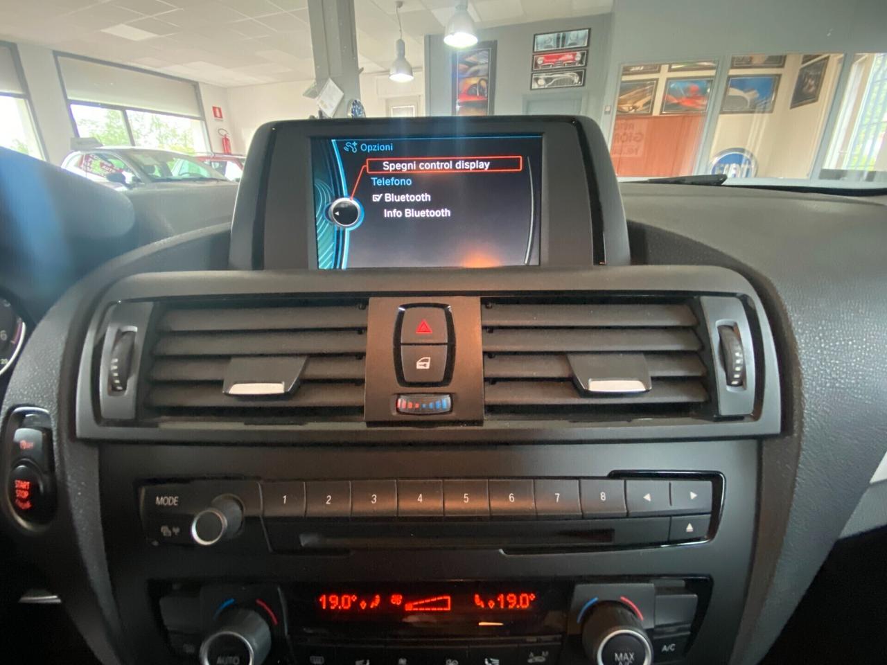 Bmw 114 114d 5p. Unique