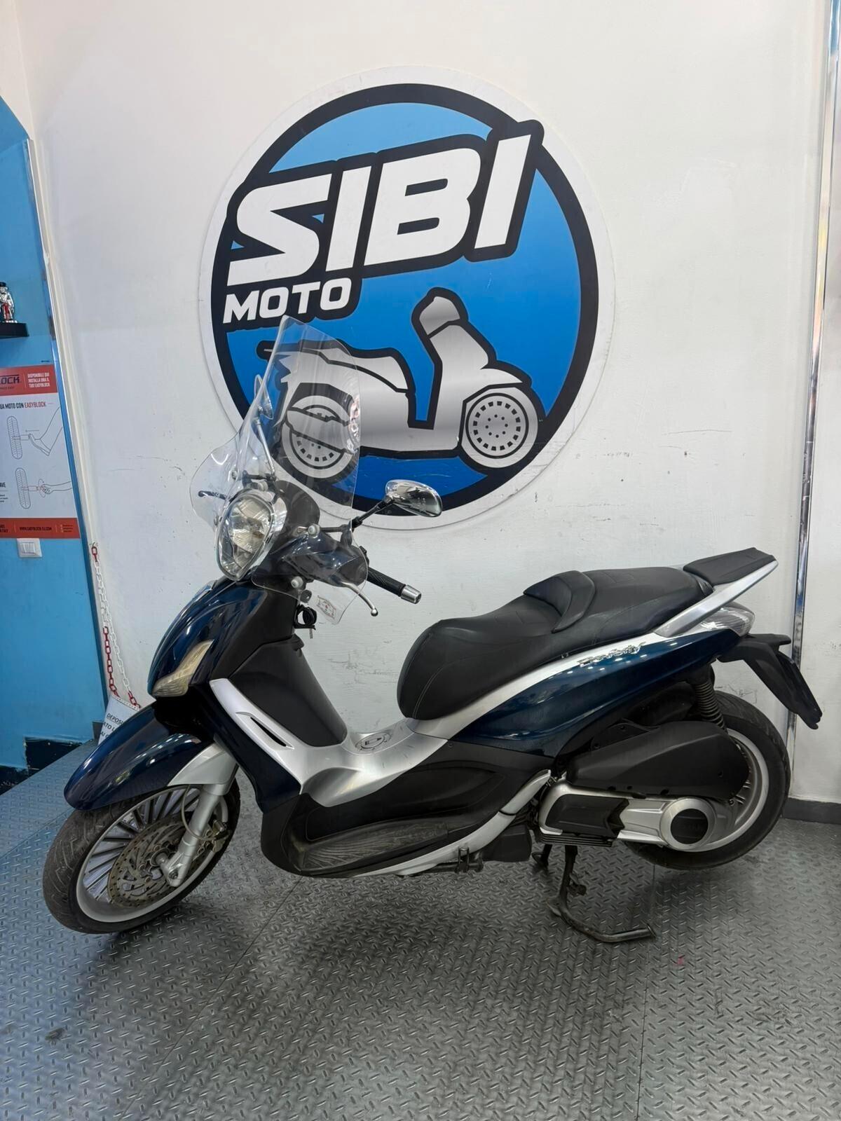 Piaggio Beverly 300