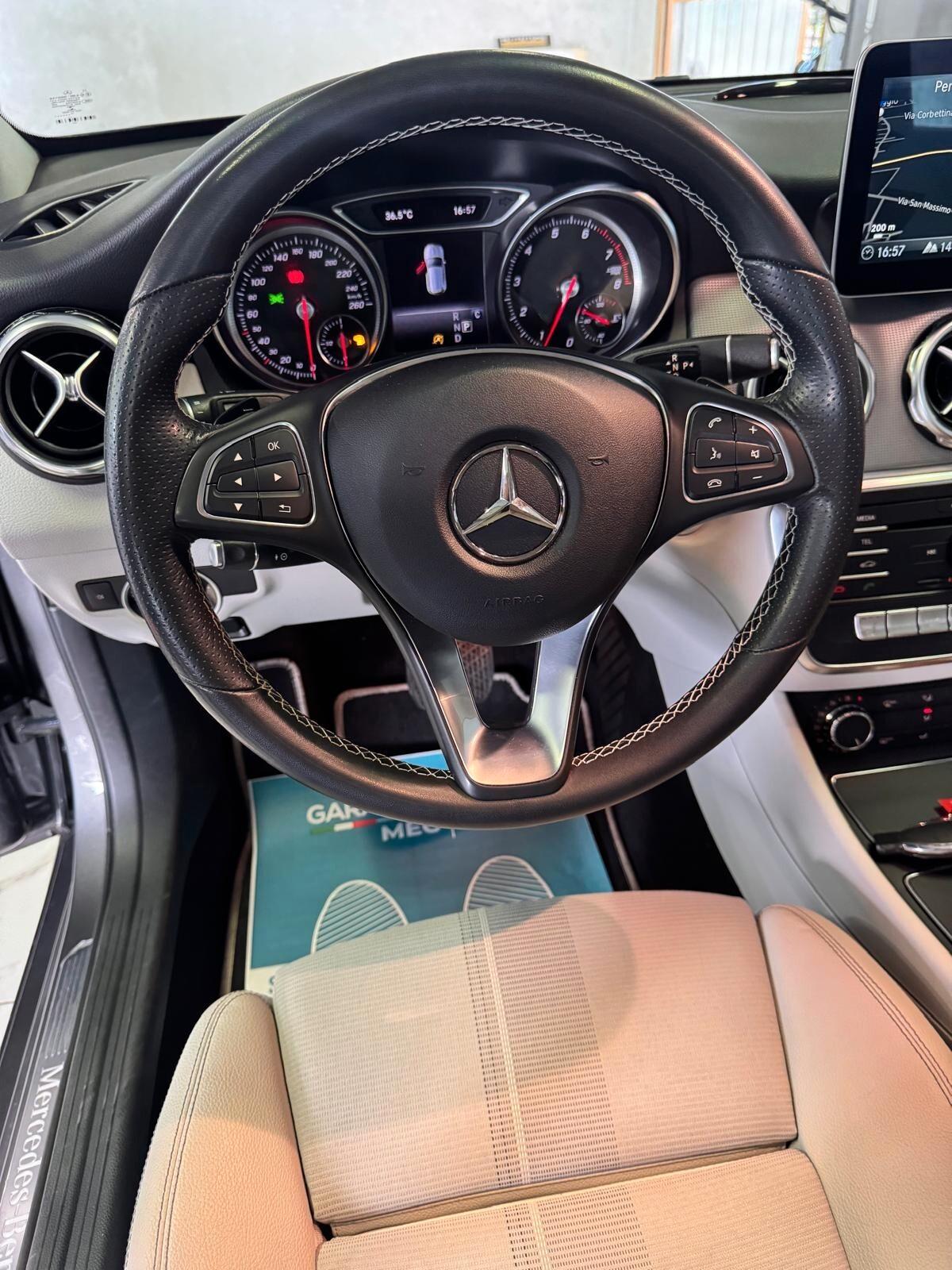 Mercedes-benz GLA 200 GLA 200 Unico proprietario Km 39.000 VERI