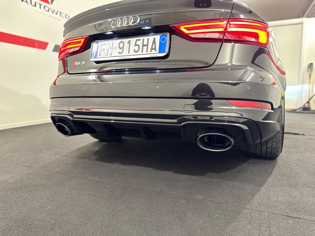 Audi RS3 Sedan 2.5 TFSI quattro S tronic TAGLIANDI UFFICIALI AUDI PROMO OMAGGIO BLACK FRIDAY FINO AL 29 NOVEMBRE