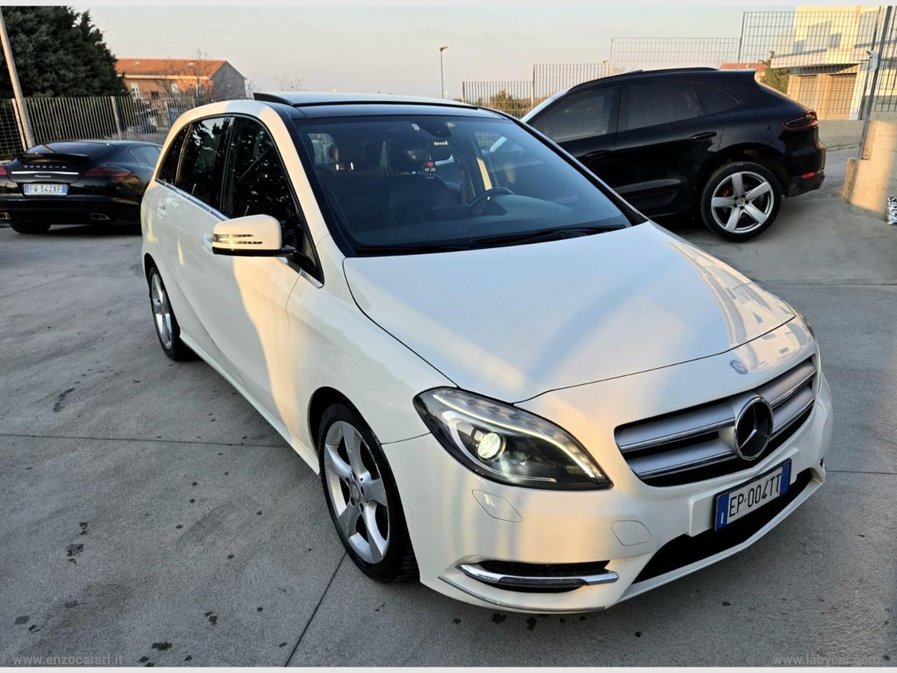 MERCEDES-BENZ B 180 CDI BlueEFFICIENCY Premium TETTO APRIBILE