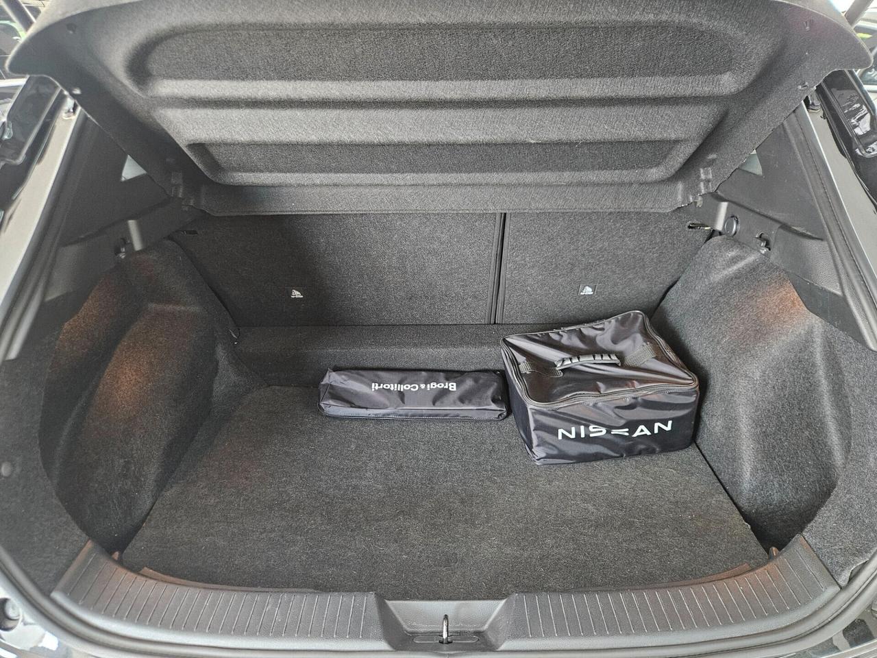 Nissan Qashqai 1.3 mhev Business 2wd 158cv xtronic - IVA ESPOSTA