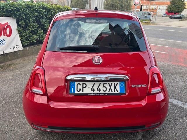 Fiat 500 1.0 Hybrid Red