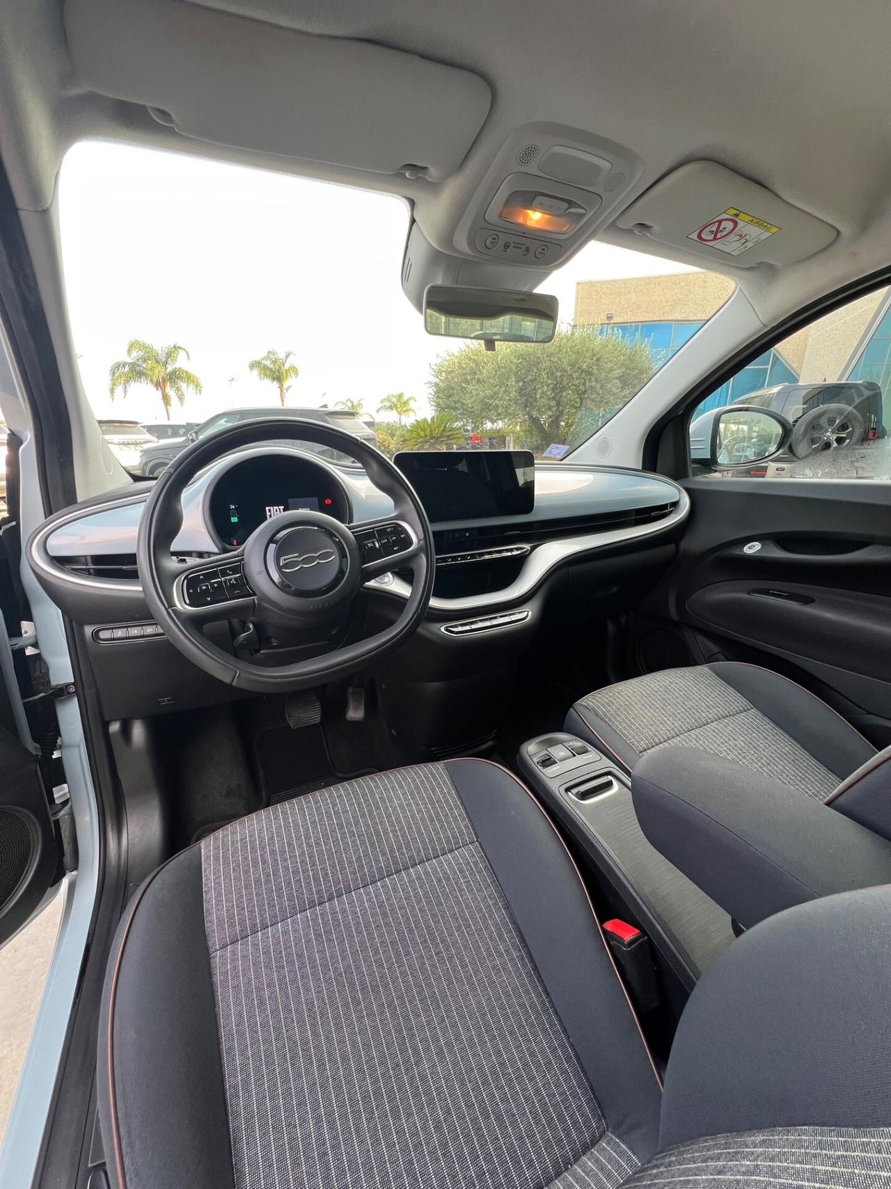 Fiat 500e 42 kWh Icon