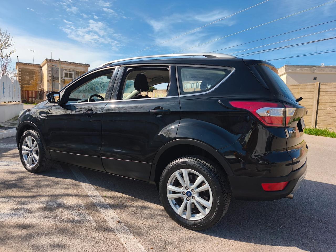 Ford Kuga 1.5 TDCI 120 CV S&S 2WD Titanium