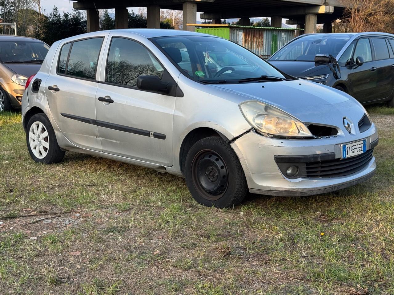 Renault Clio 1.2 Benzina 5 porte Luxe neopatentati 2006
