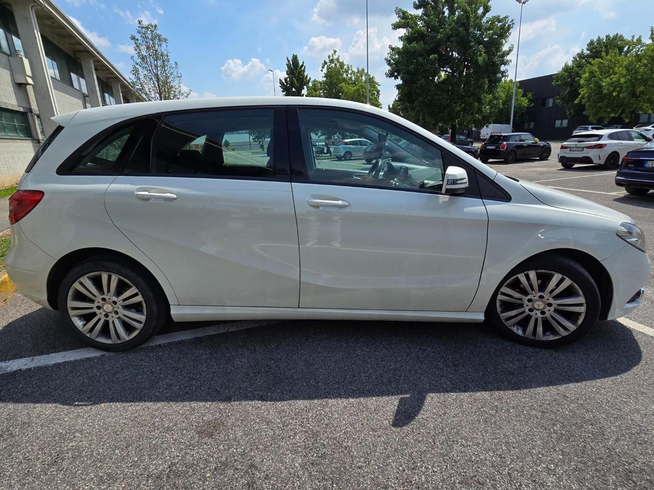 MERCEDES-BENZ B 160 CDI Automatic Executive