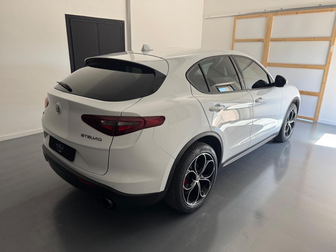 Alfa Romeo Stelvio 2.2 TD 180 CV Q4 - 2018