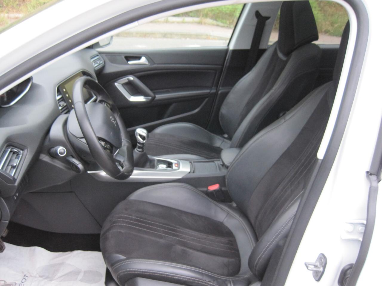 Peugeot 308 BlueHDi 120 S&S Allure