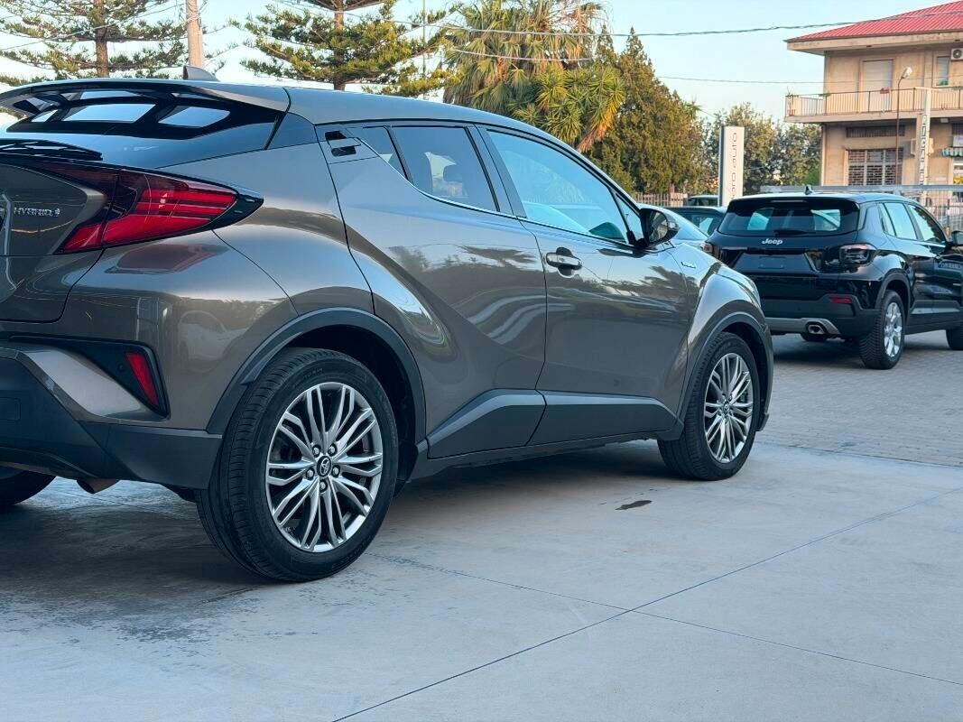 Toyota C-HR 1.8 Hybrid E-CVT Lounge