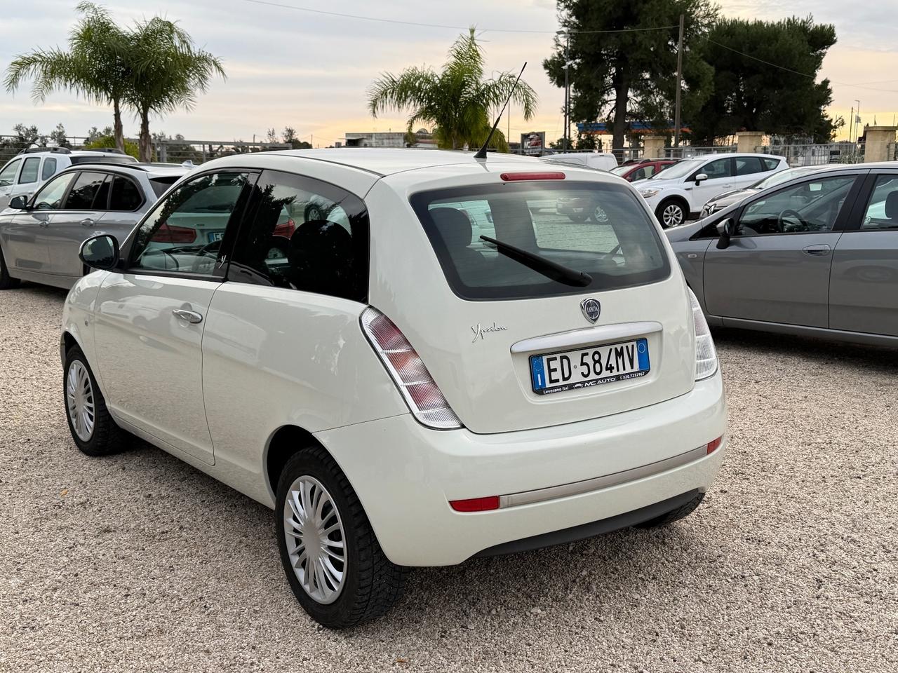 Lancia Ypsilon 1.2 69 CV Argento