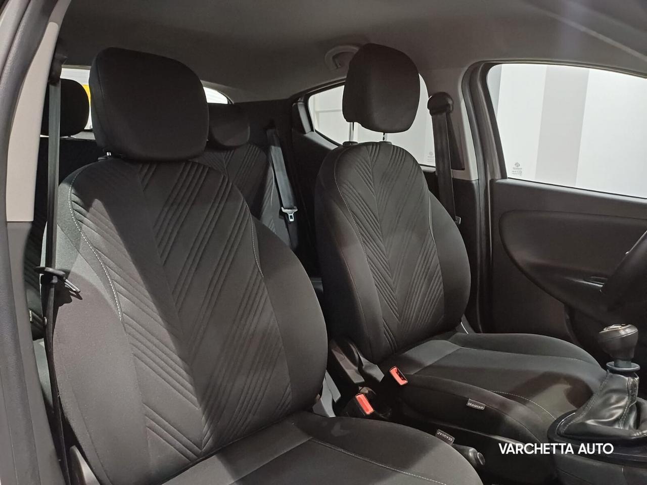 Lancia Ypsilon 1.0 FireFly 5 porte S&S Hybrid Gold Plus