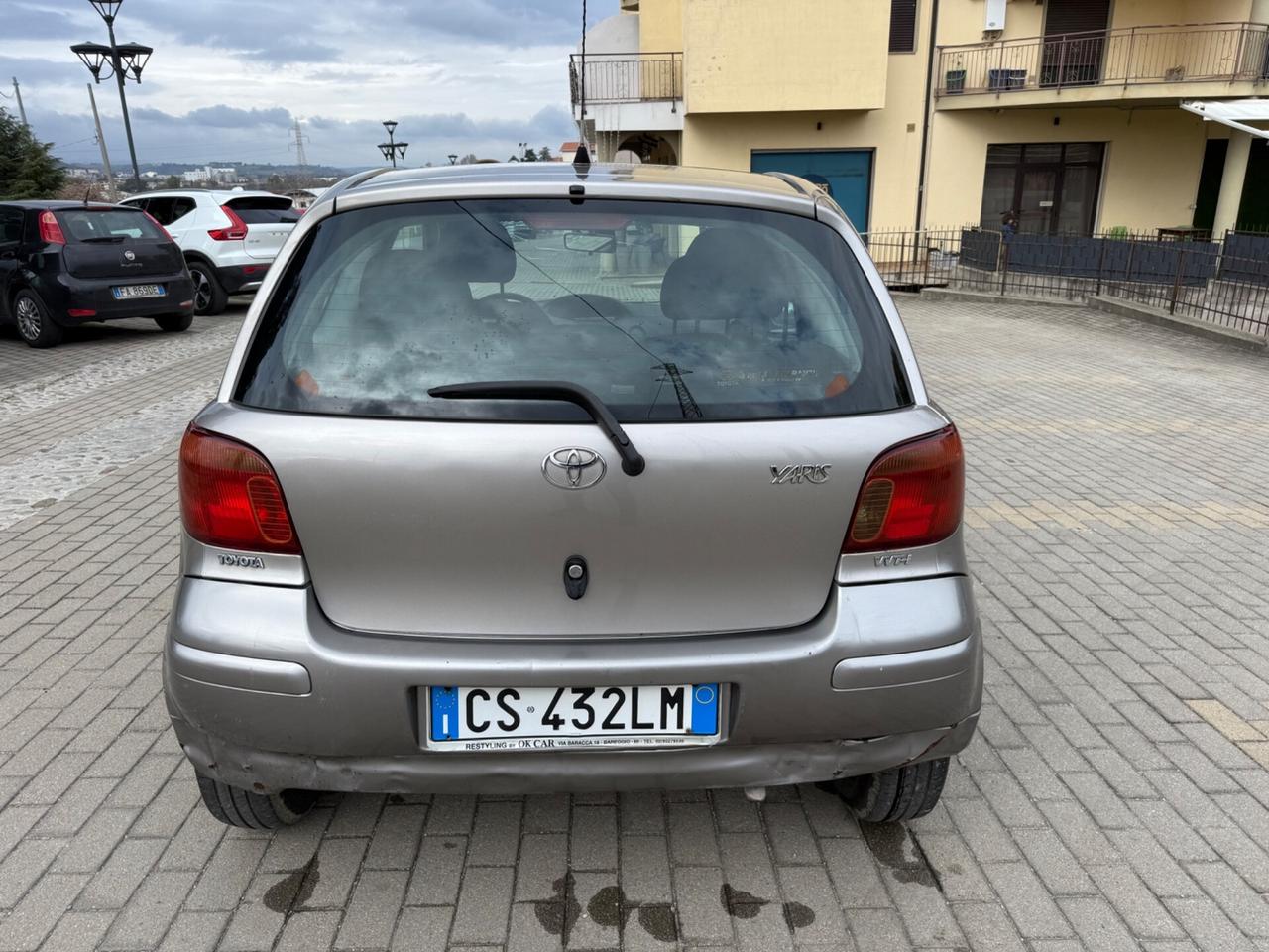 Toyota Yaris sol 1.0