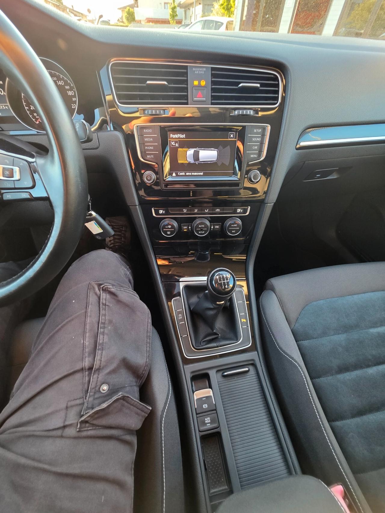 Volkswagen Golf Variant 1.6 TDI 110cv garantita 12 mesi
