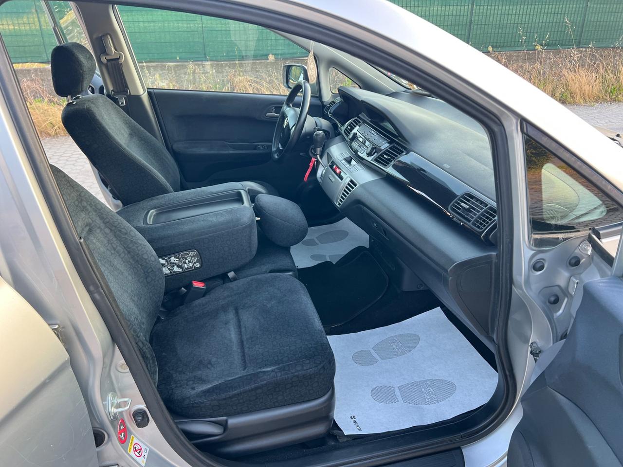 Honda FR-V 1.7 16V VTEC Comfort Plus