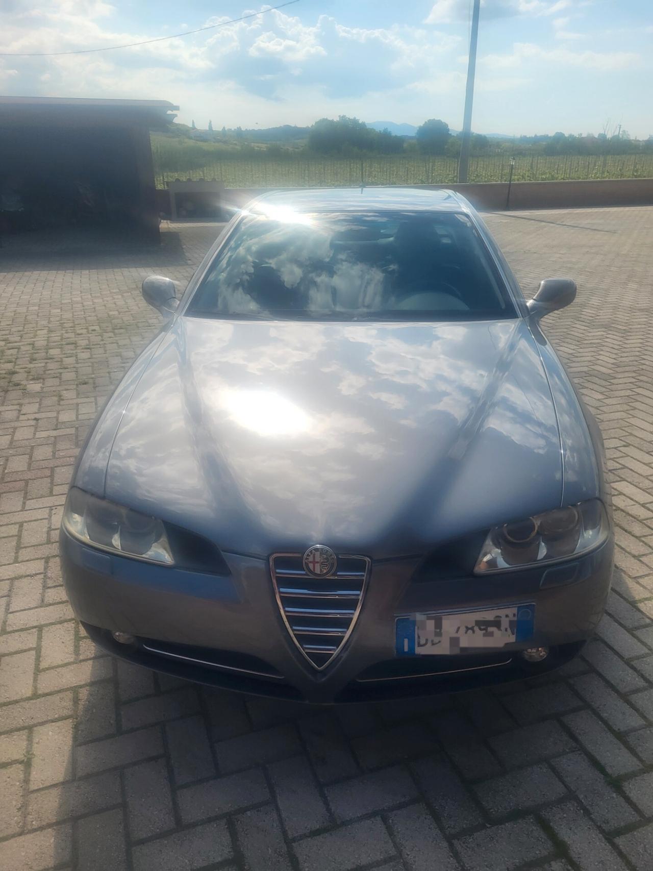 Alfa Romeo 166 2.5i V6 24V cat Progression