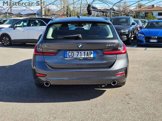 BMW 320 320d XDRIVE auto Business Adv - GD711AP