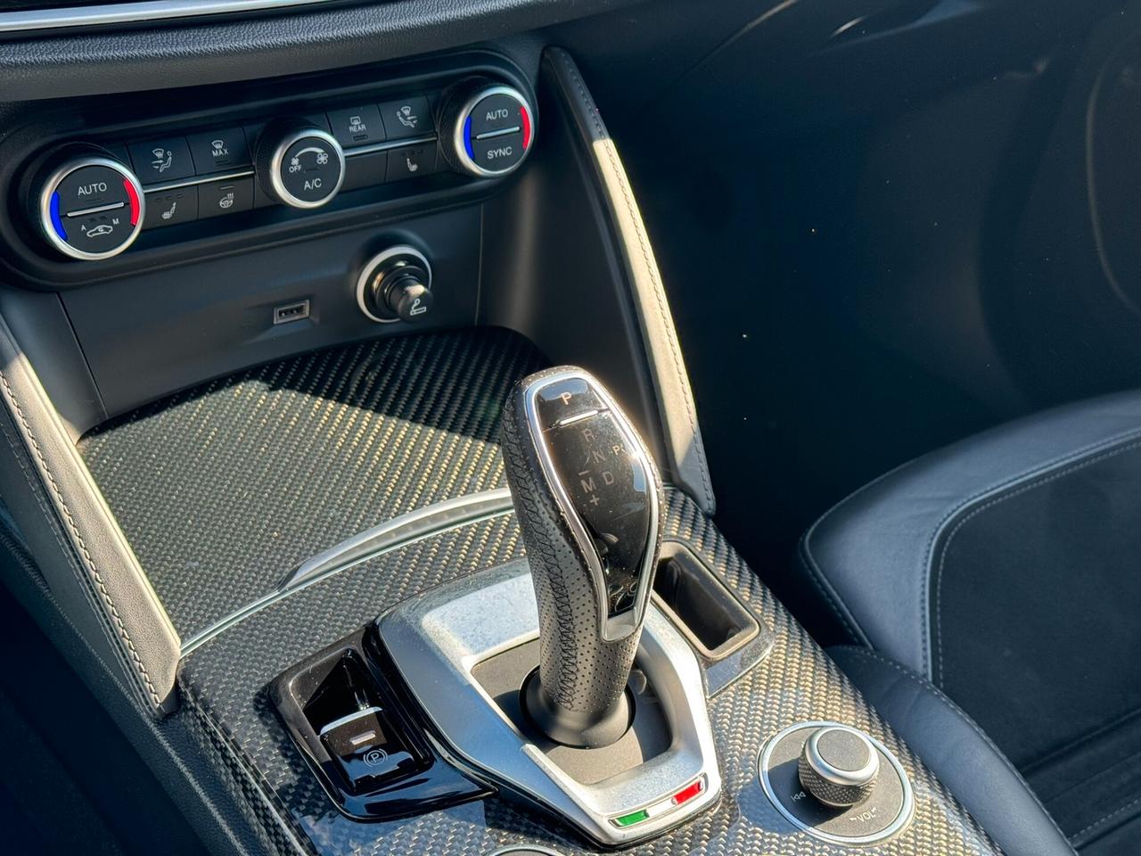 Alfa Romeo Stelvio 2.2 Turbodiesel 210 CV AT8 Q4 Veloce Tì