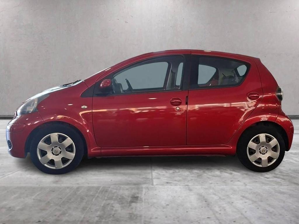 Toyota Aygo 5 Porte 1.0 VVT-i Sol Connect Red Edition