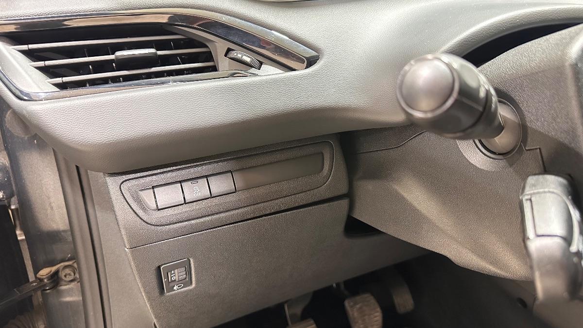 PEUGEOT - 208 - 1.2 VTi 82 CV 5p. Allure