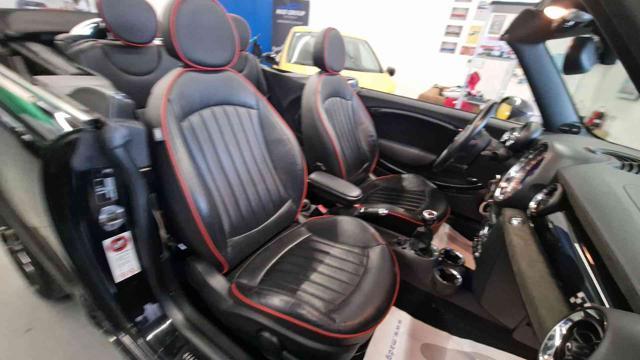 MINI John Cooper Works Mini 1.6 16V John Cooper Works Cabrio TOTAL BLACK!