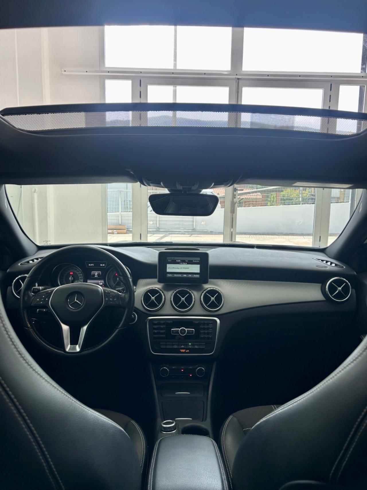 Mercedes-benz GLA 200 d Sport TETTO finanziabile