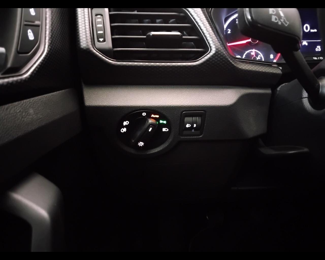 VOLKSWAGEN T-Cross 2019 - T-Cross 1.0 tsi Style 110cv