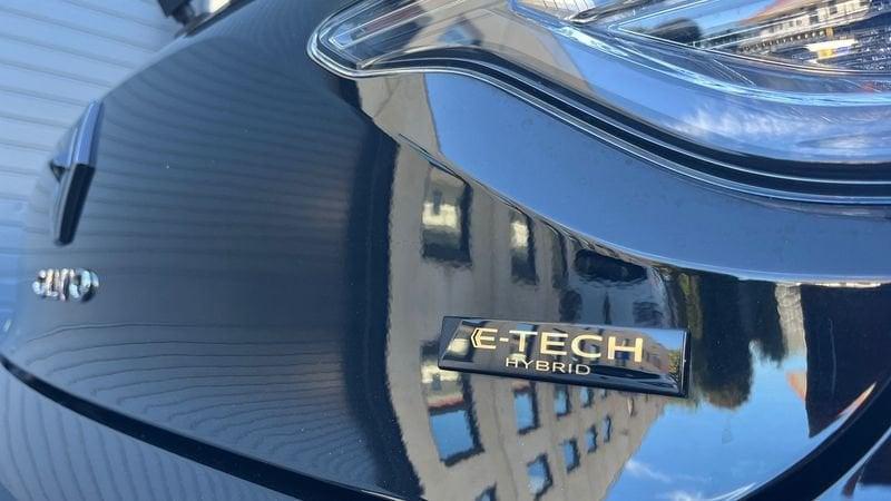 Renault Clio techno MY24 full hybrid E-Tech 145