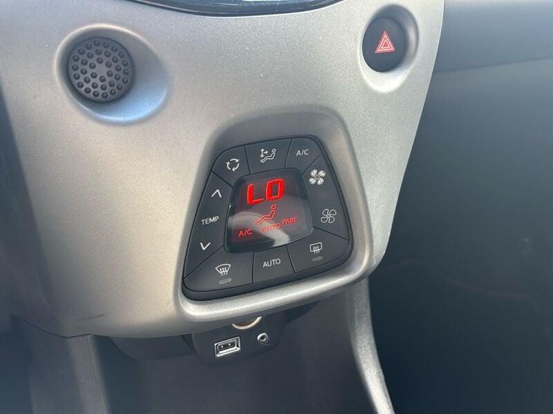 Toyota Aygo 1.0 VVT-i x-play