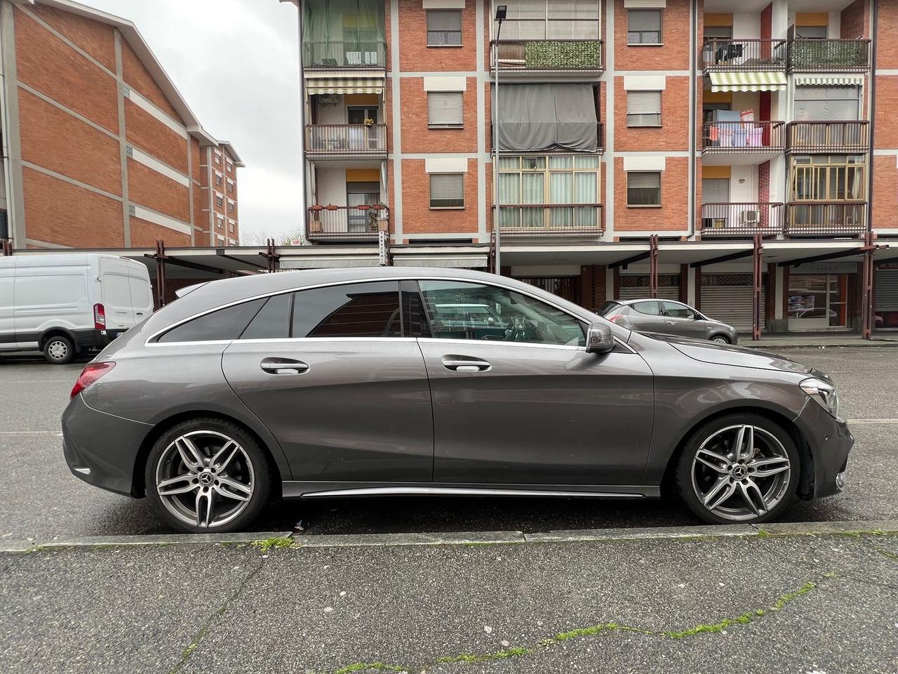 Mercedes-Benz CLA 200 D Premium