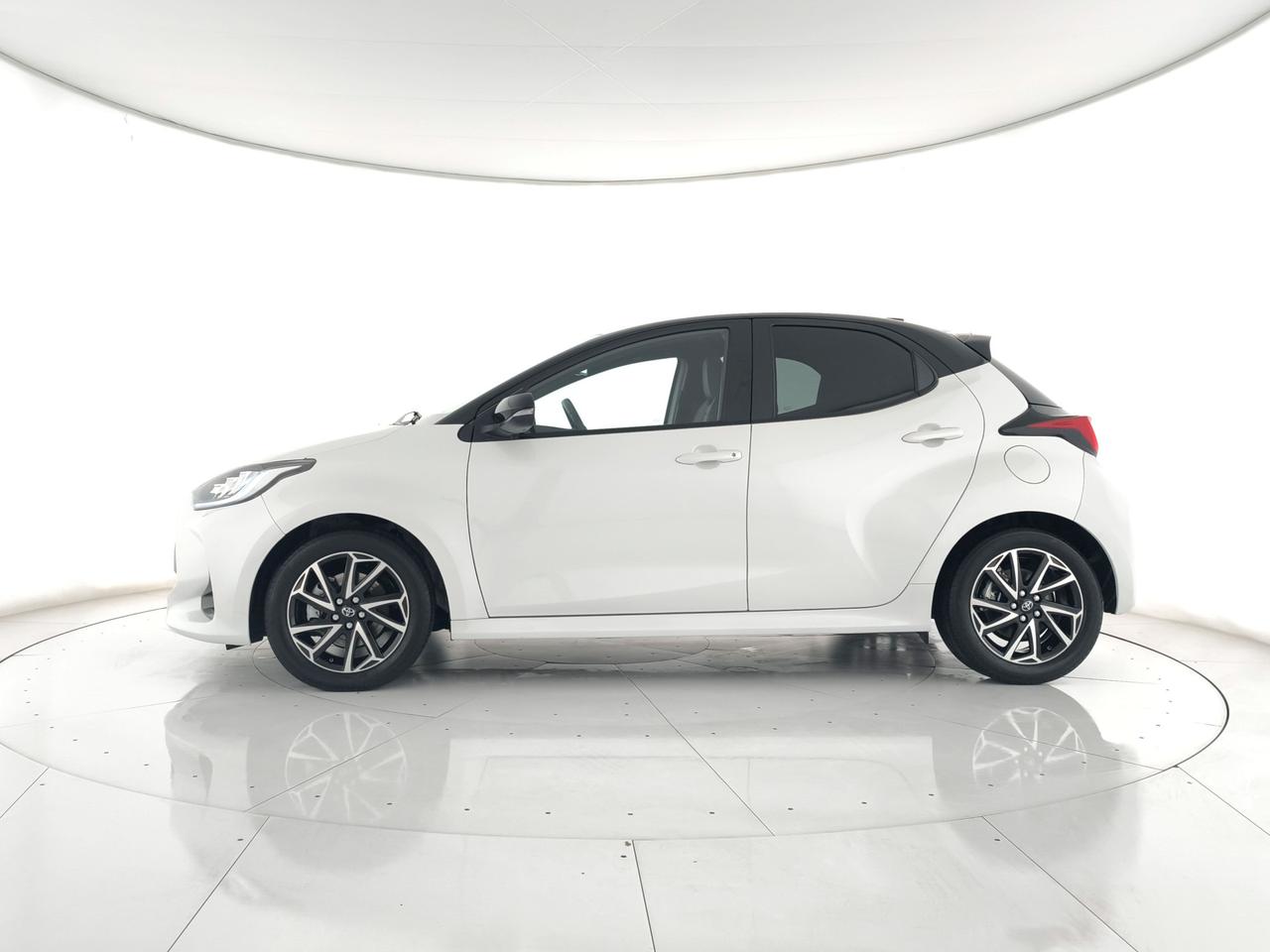 TOYOTA Yaris 1.5h Style CAMERA+ACC+APP CONNECT+NEOPATENTATI