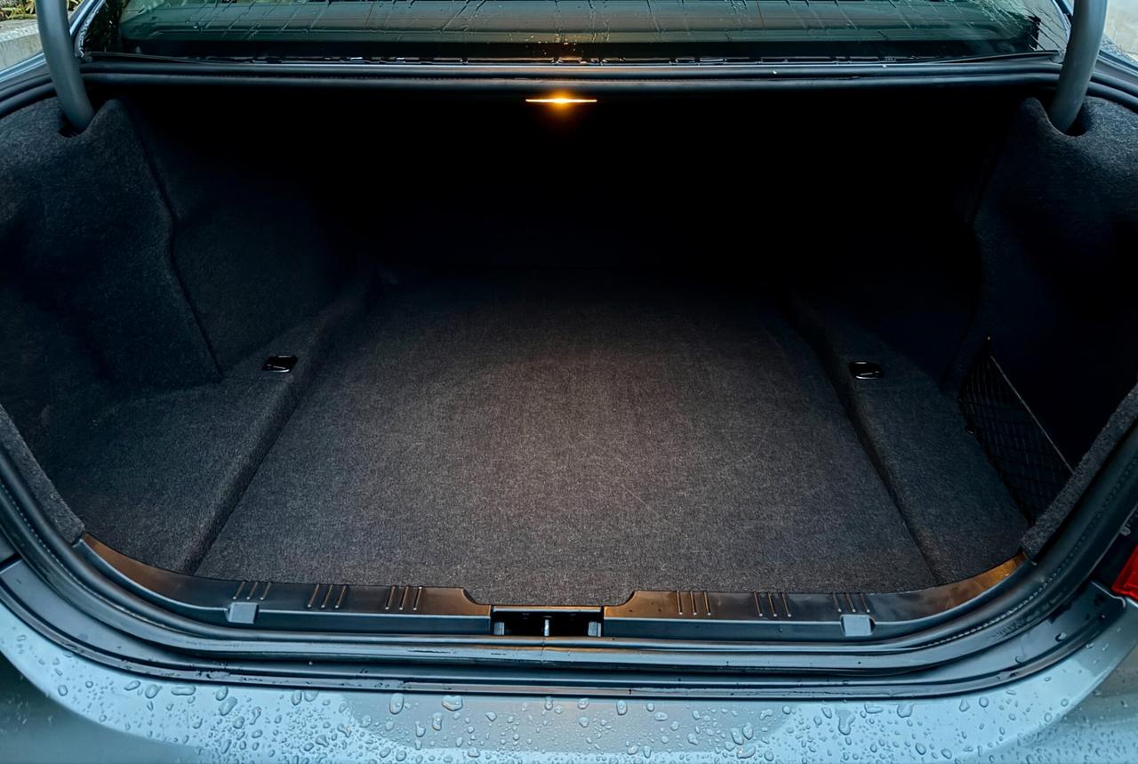 BMW Serie 5 Futura 525d Futura.CV 180, cambio automatico