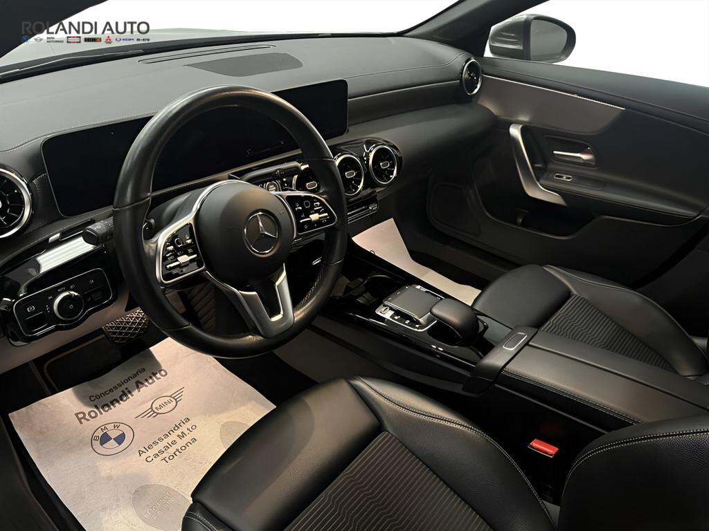 Mercedes CLA Shooting Brake 200 D Sport 8G-DCT