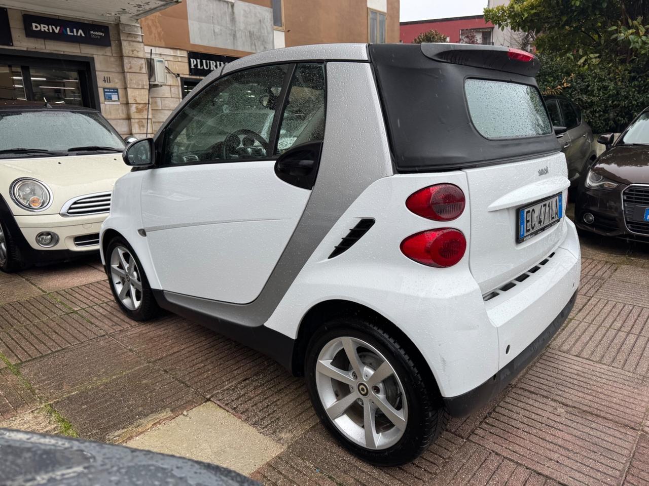 Smart ForTwo 1000 52 kW MHD cabrio pulse