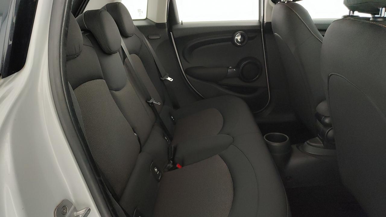 MINI Mini 5p 1.5 Cooper D Business