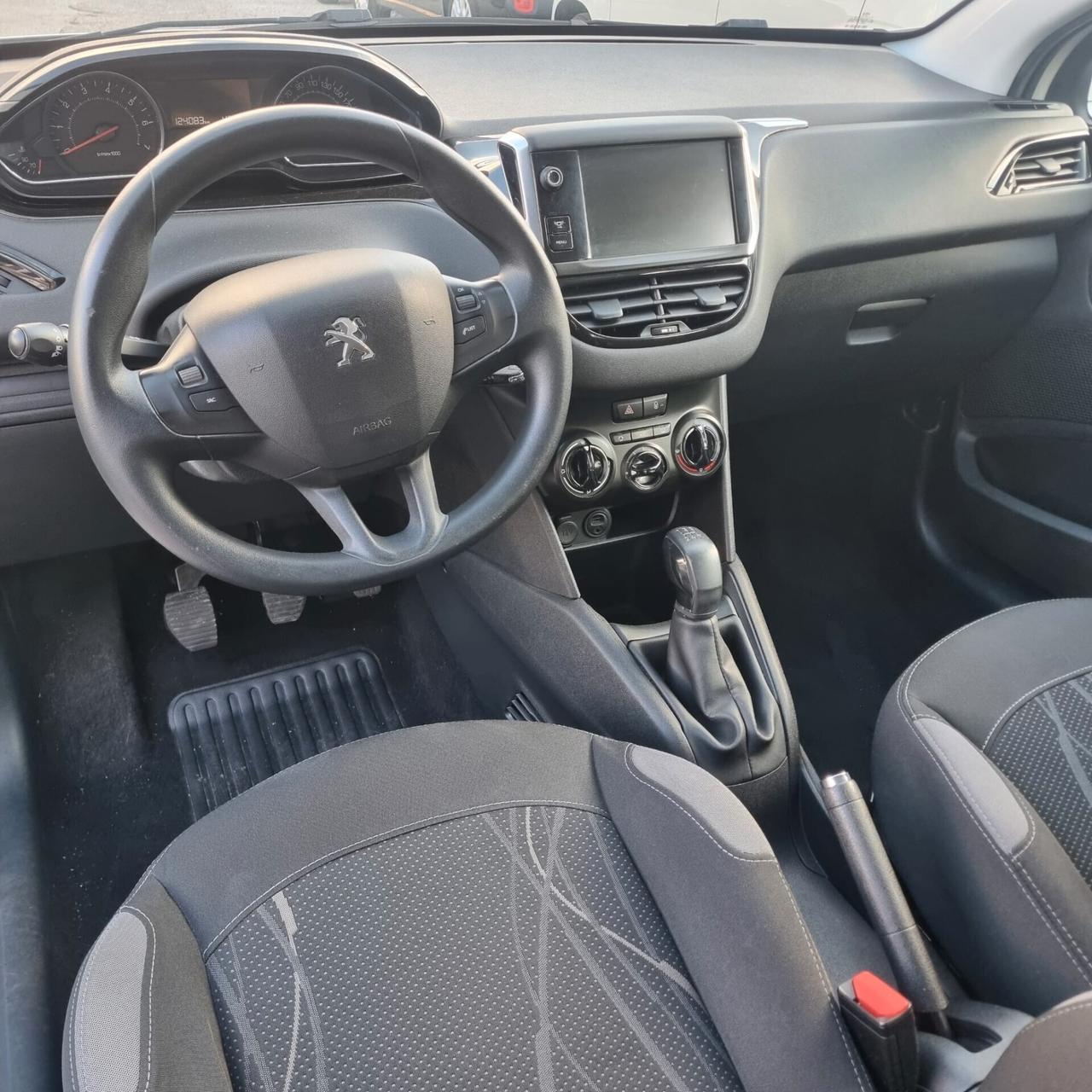 Peugeot 208 PureTech 82 3 porte Access