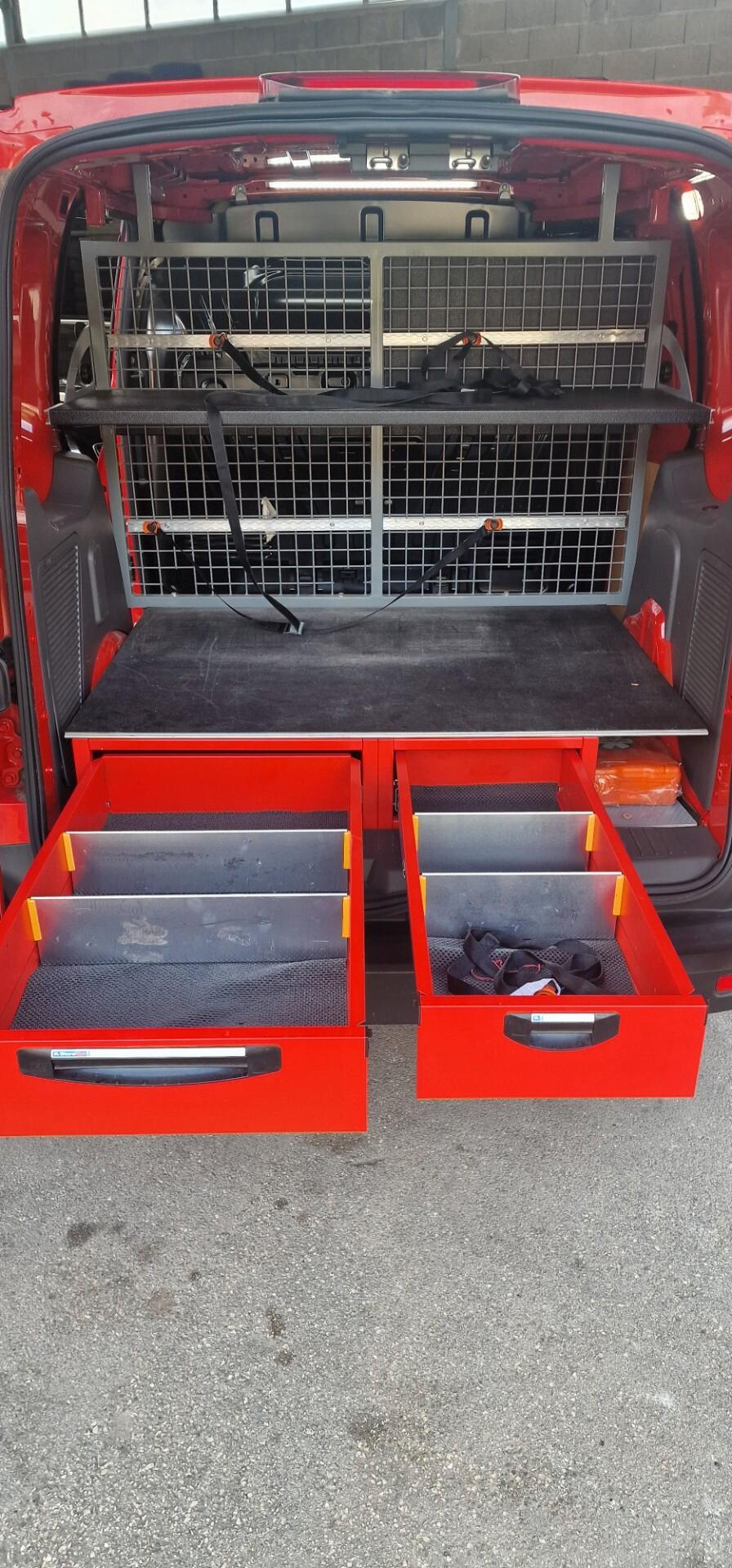 Ford Transit Connect Transit Connect 220 1.5 TDCi 120 CV PC aut. Furgone Trend
