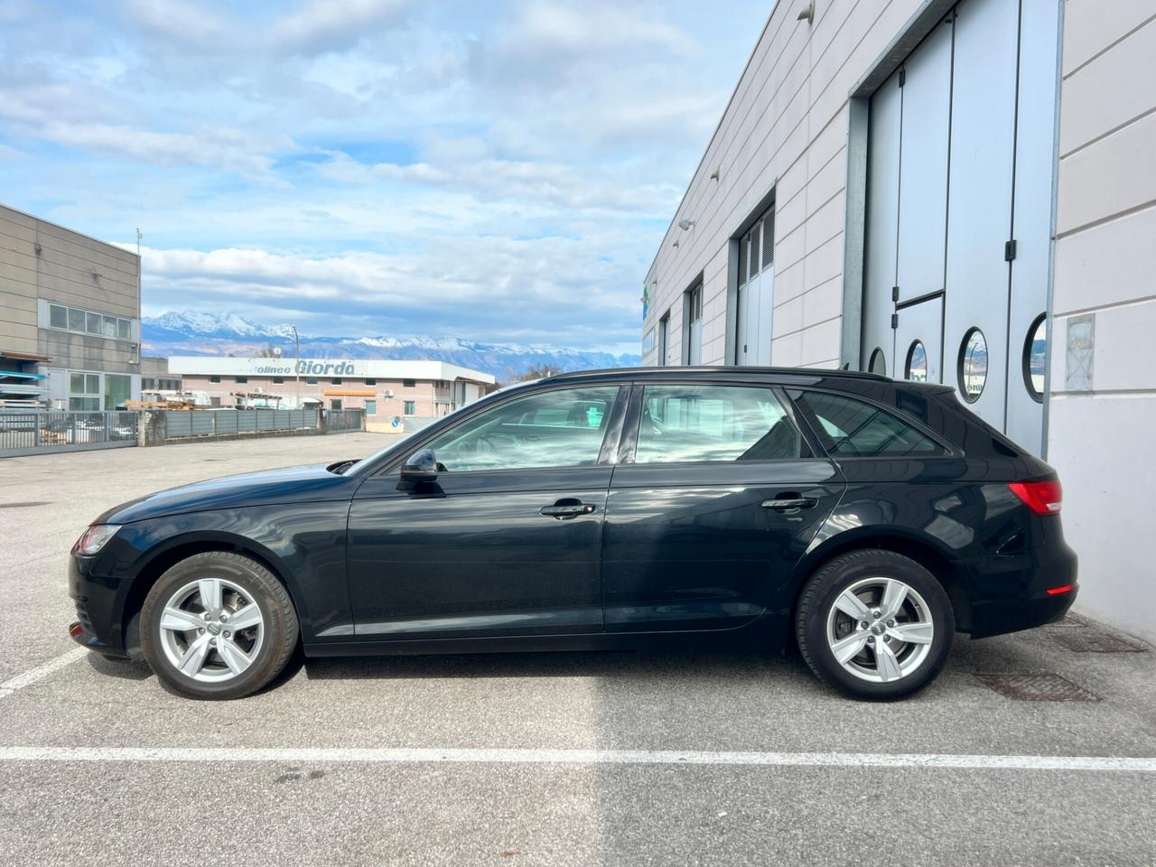 Audi A4 2.0 TDI 150 CV S tronic Business Sport