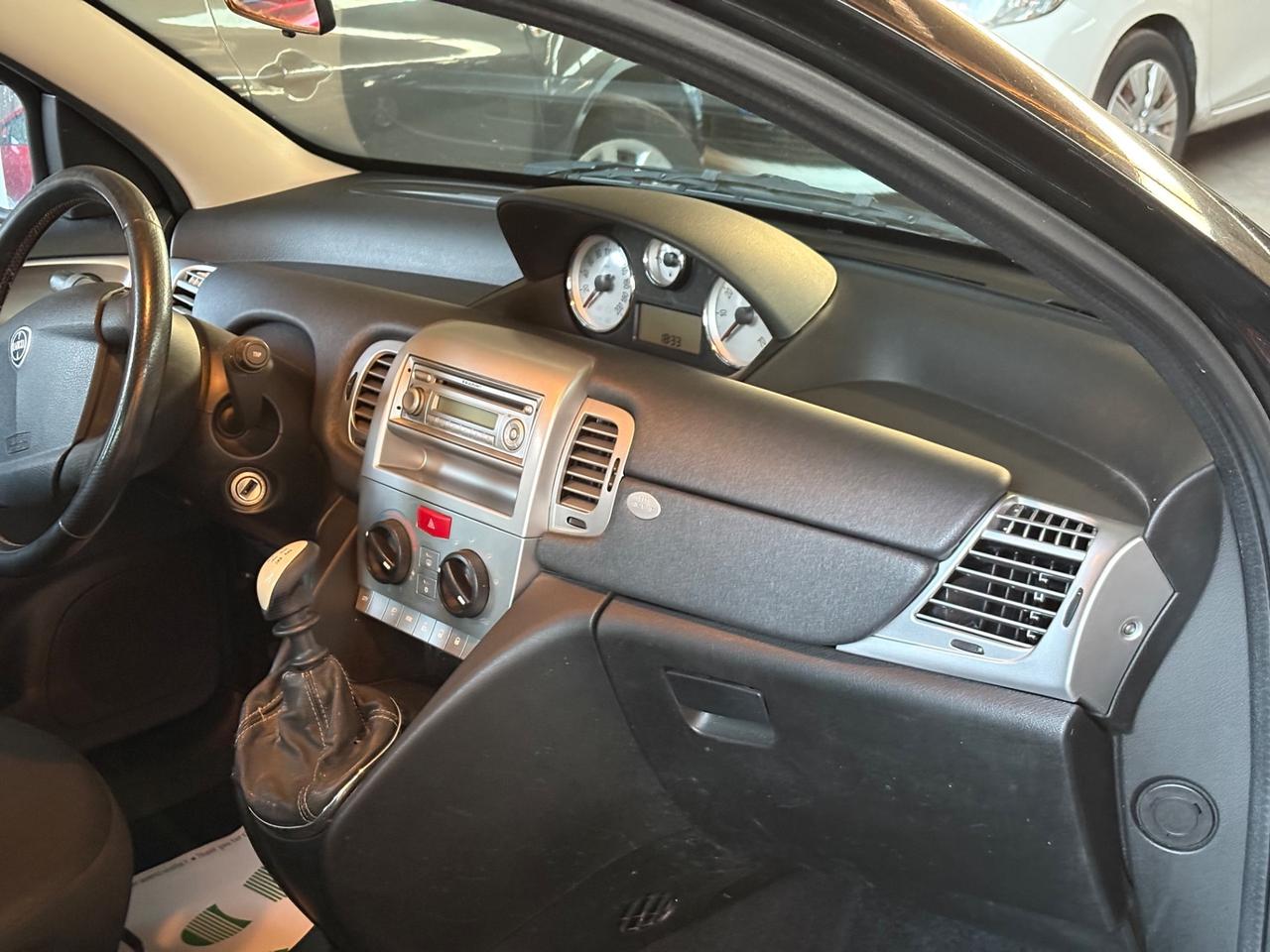 Lancia Ypsilon 1.2 69 CV Elle