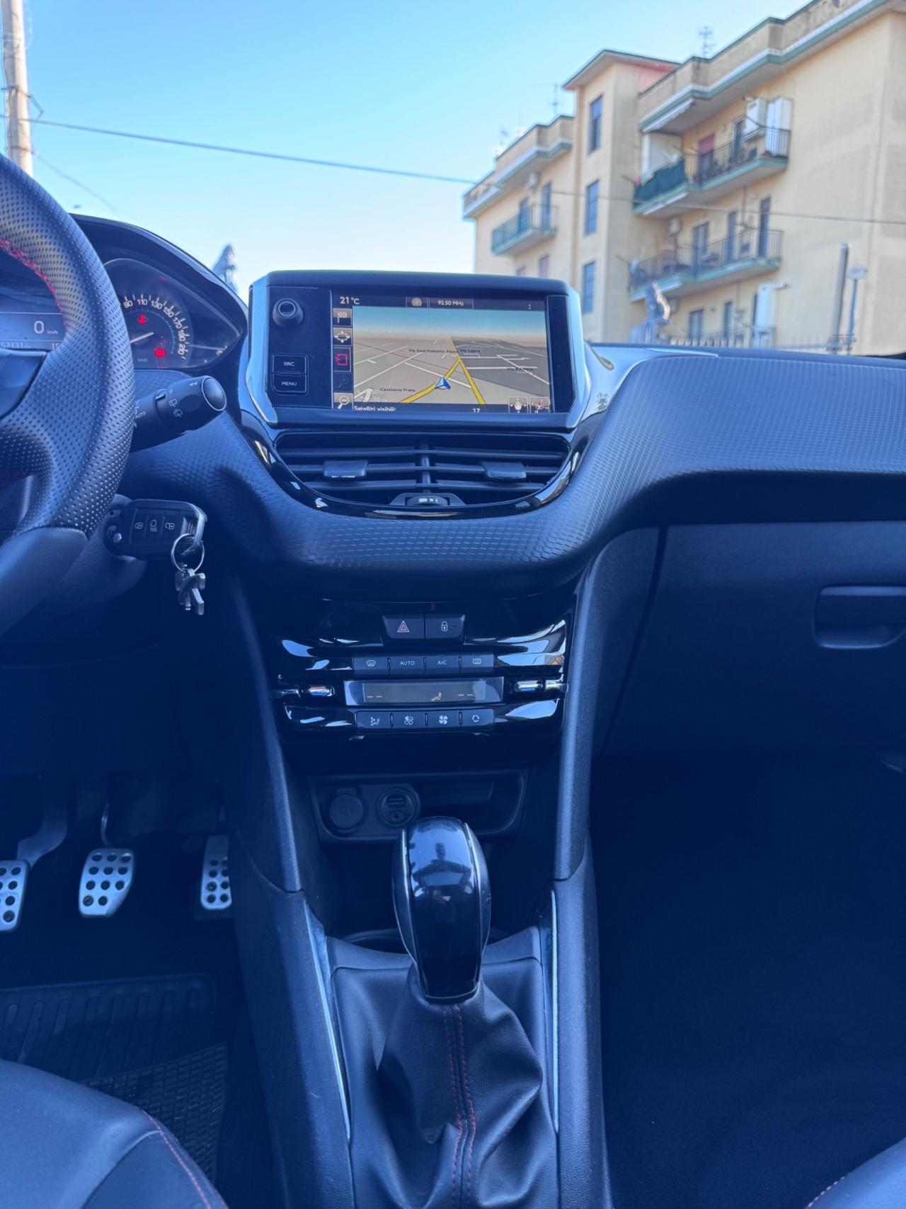 Peugeot 208 BlueHDi 100 GT Line FULL