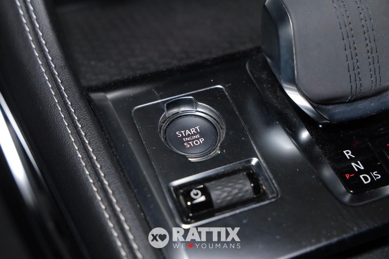 Jaguar F-Pace 2.0d i4 Mhev 204CV R-Dynamic Black AWD Auto + tetto panoramico