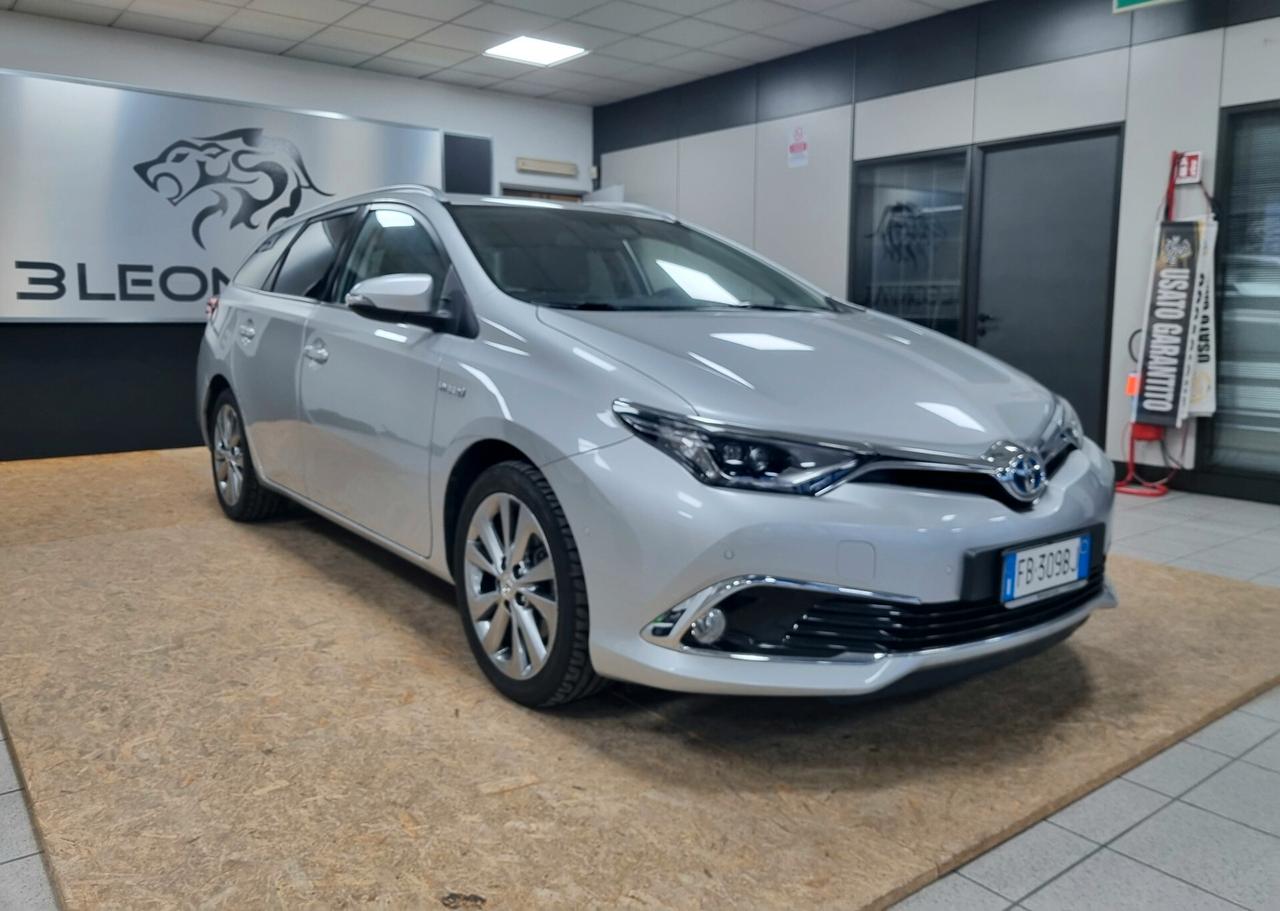 TOYOTA AURIS TOURING SPORTS 1.8 Hybrid LOUNGE
