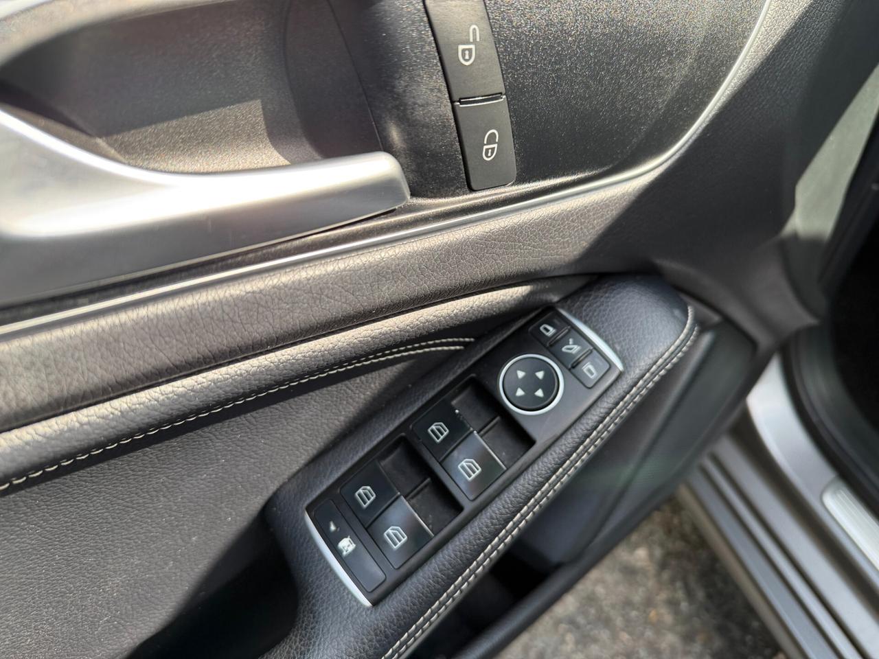 Mercedes-benz A 180 A 180 d Premium