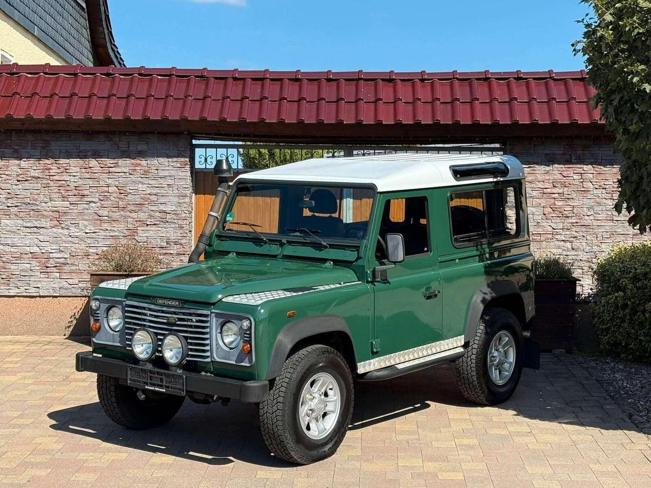 Land Rover Defender 90 2.5 Td5 SW 6 Posti