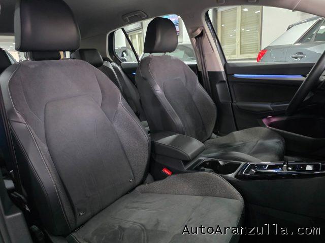 VOLKSWAGEN Golf NEW 8.5 2.0 TDI 150CV DSG Style Virtual Pro