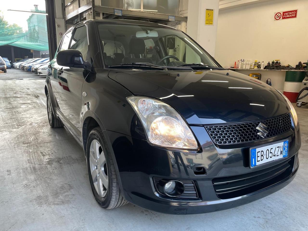 Suzuki Swift 1.3 4x4 5p. GL