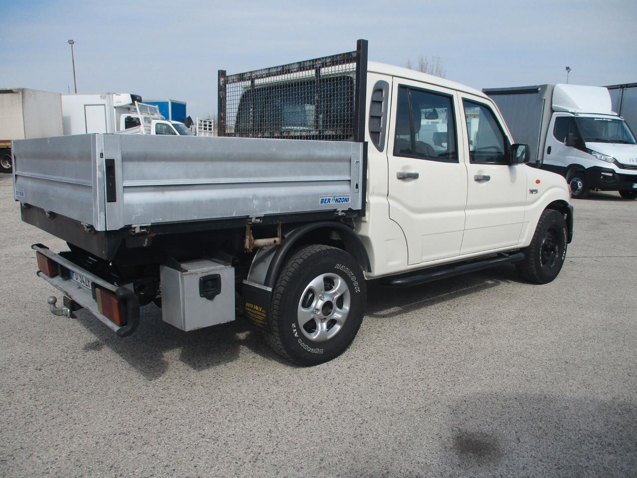 Mahindra Goa 2.2 CRDe 16V 2WD SC Pick-Up