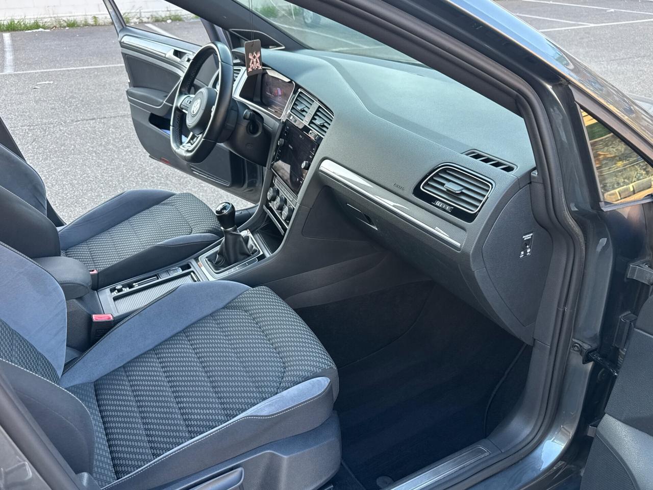 Volkswagen Golf 7.5 1.4 125 CV Rline digitale 2018