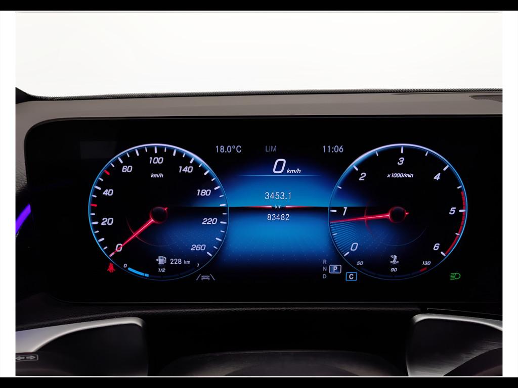 Mercedes-Benz GLB - X247 2019 - GLB 200 d Premium auto